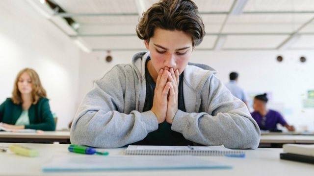 На сьогодні на підконтрольну Україні територію змогли виїхати 639 випускників