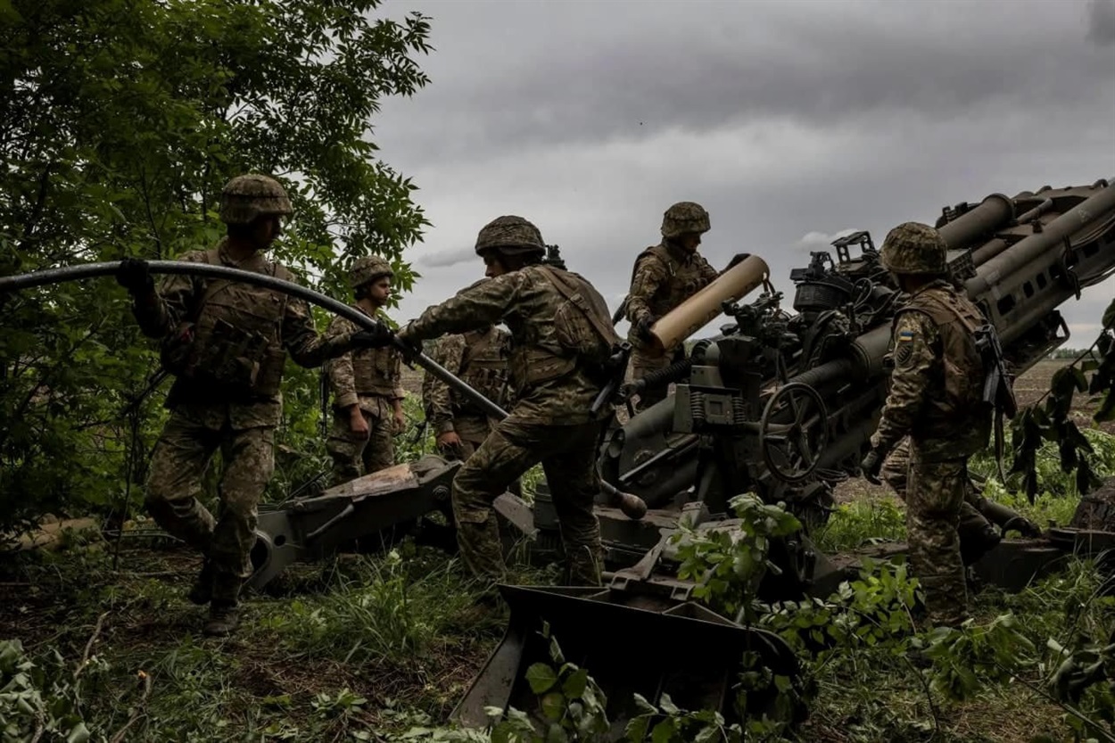 ЗСУ знищили опорний пункт російських військ та 3 польові склади боєприпасів