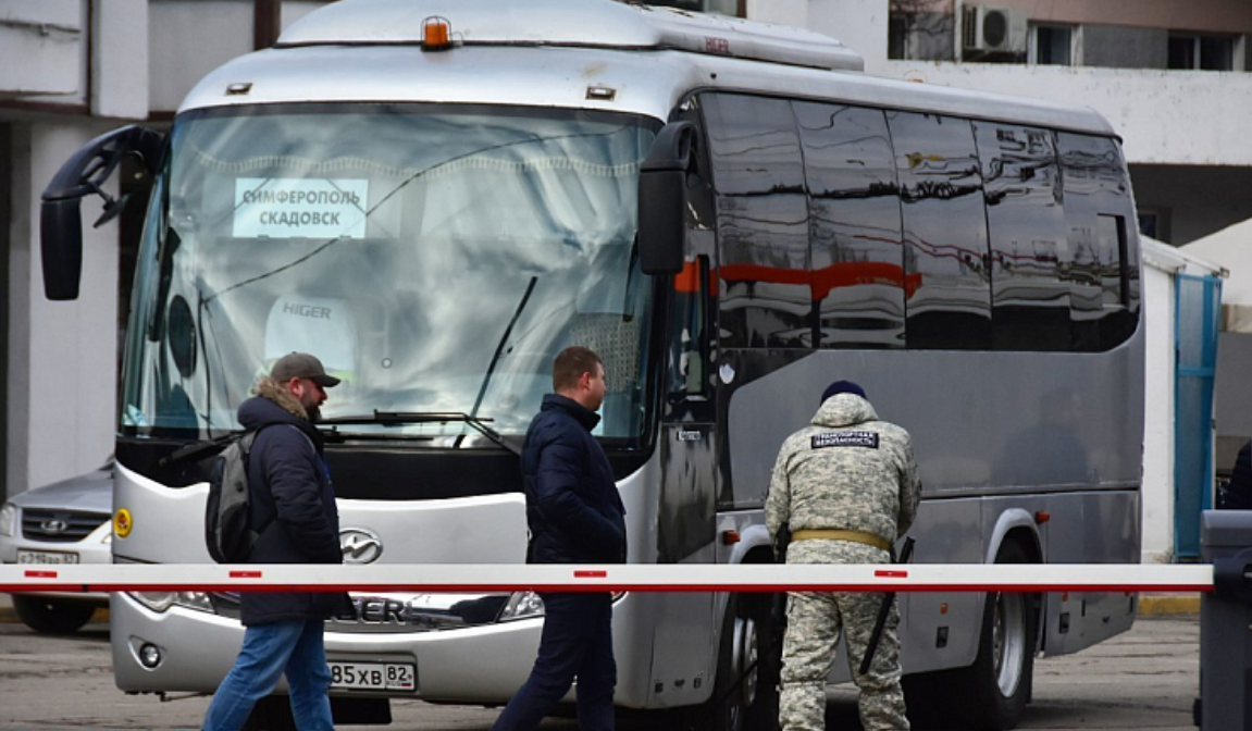 Як виїхати з окупованого Скадовська 